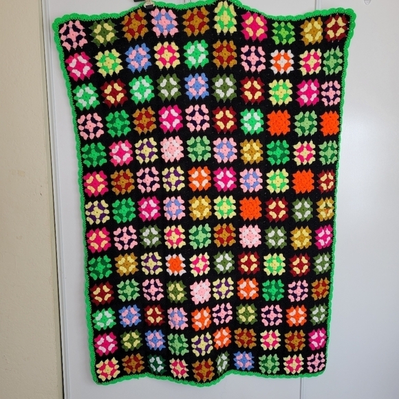 Vintage Handmade Crochet Granny Square Afghan Throw Blanket 50by39 - Picture 3 of 12